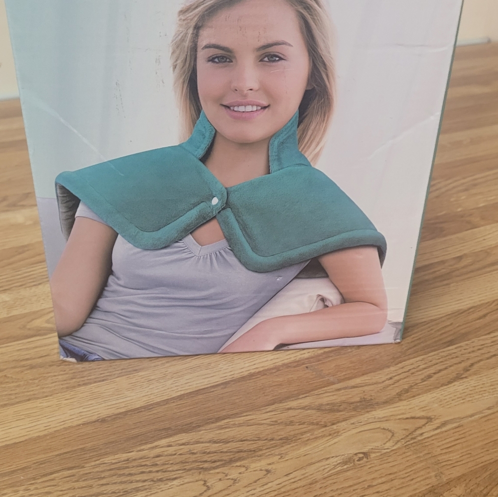 Teal Shoulder Wrap Heating Pad